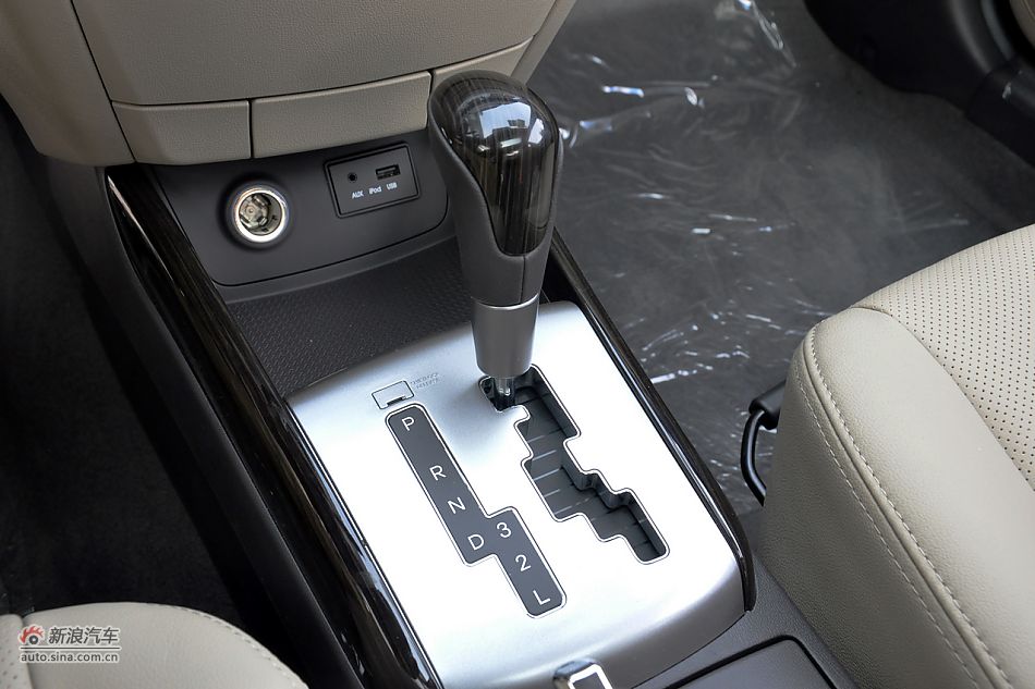 2011款悦动高清到店实拍