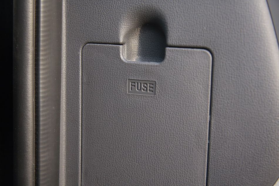 伊兰特悦动实拍图细节与其他