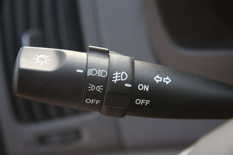 伊兰特悦动试车实拍图内饰