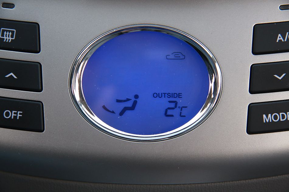 伊兰特悦动试车实拍图内饰