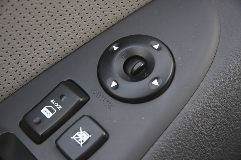 伊兰特悦动试车实拍图内饰