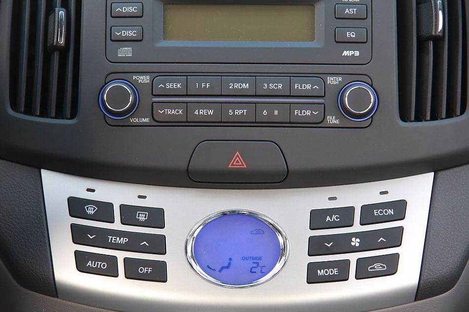 伊兰特悦动试车实拍图内饰