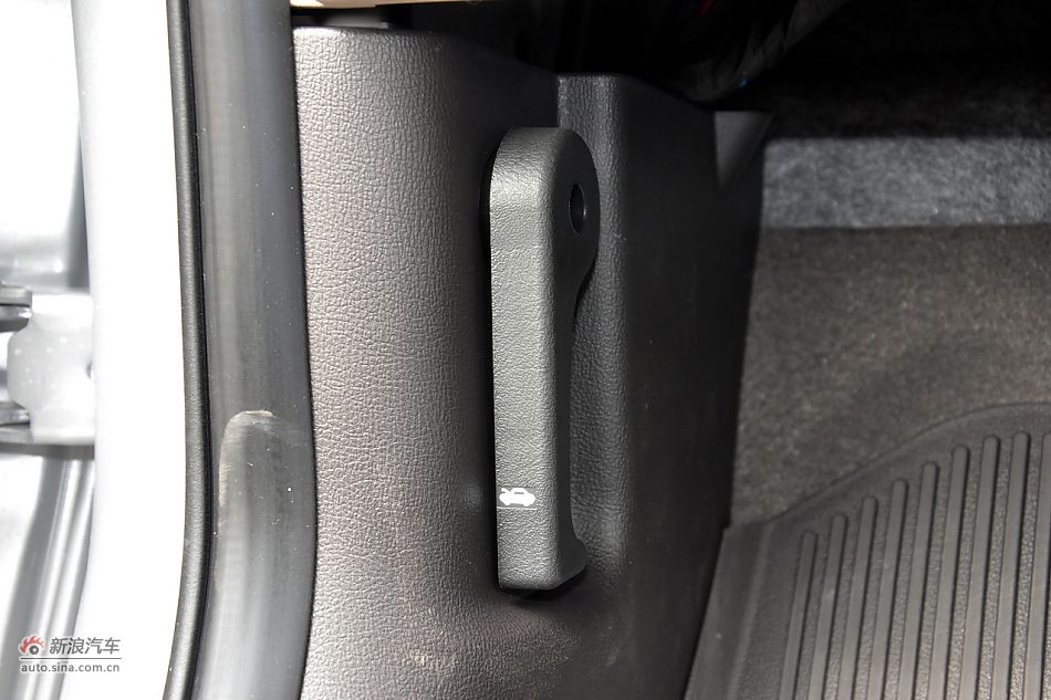 2011款悦动高清到店实拍