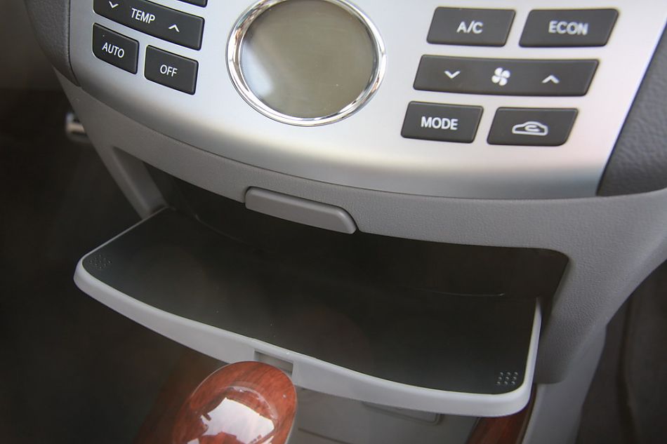 伊兰特悦动试车实拍图内饰