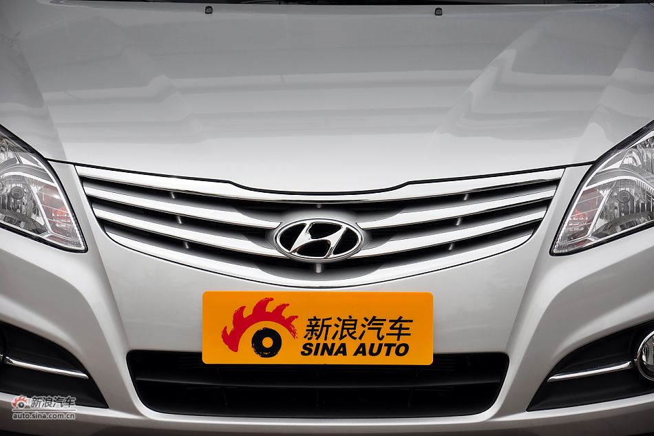 2011款悦动高清到店实拍