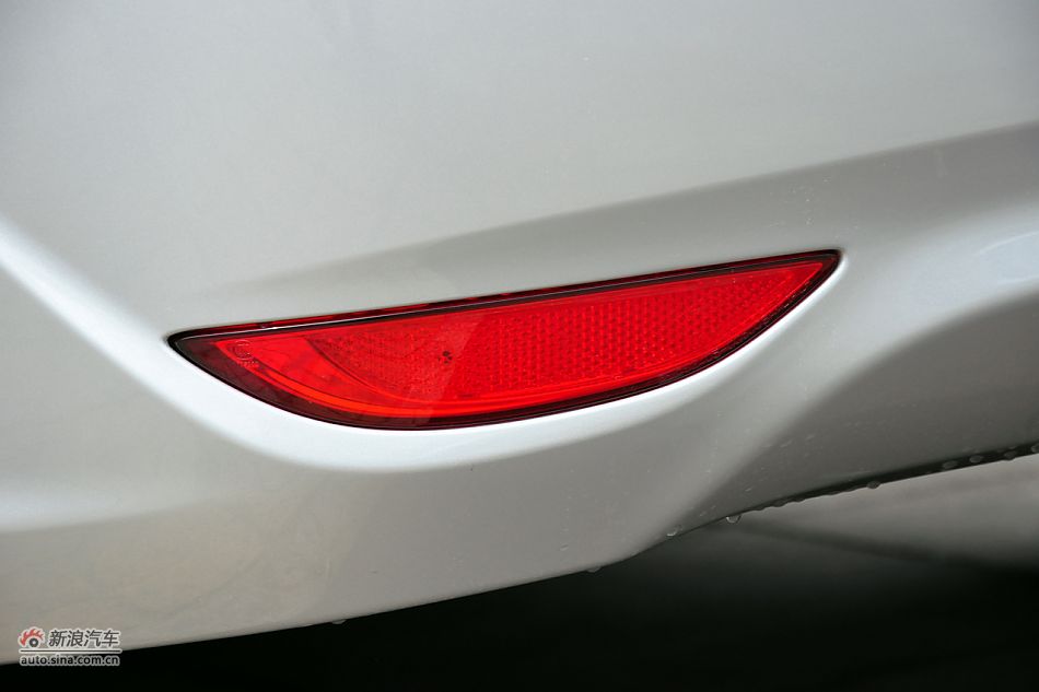 2011款悦动高清到店实拍