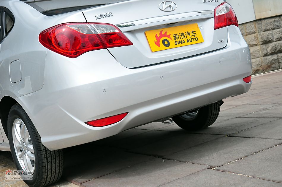 2011款悦动高清到店实拍