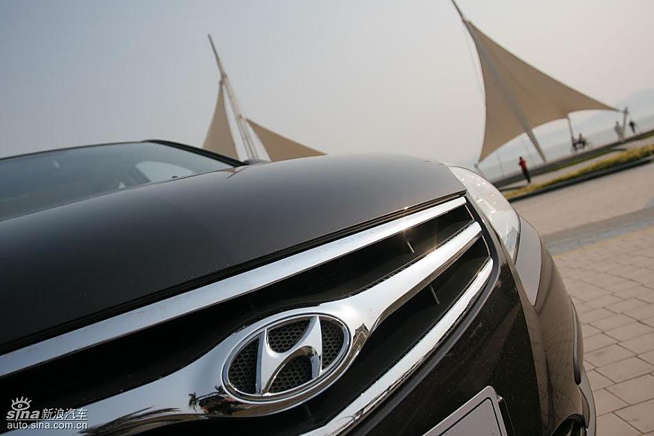 图为悦动外观及细节