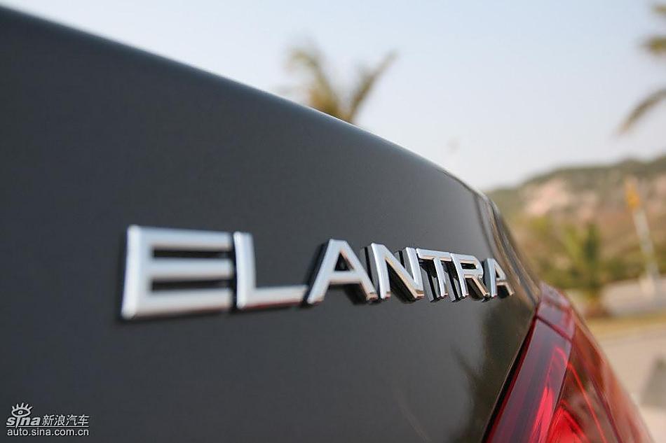 图为悦动外观及细节