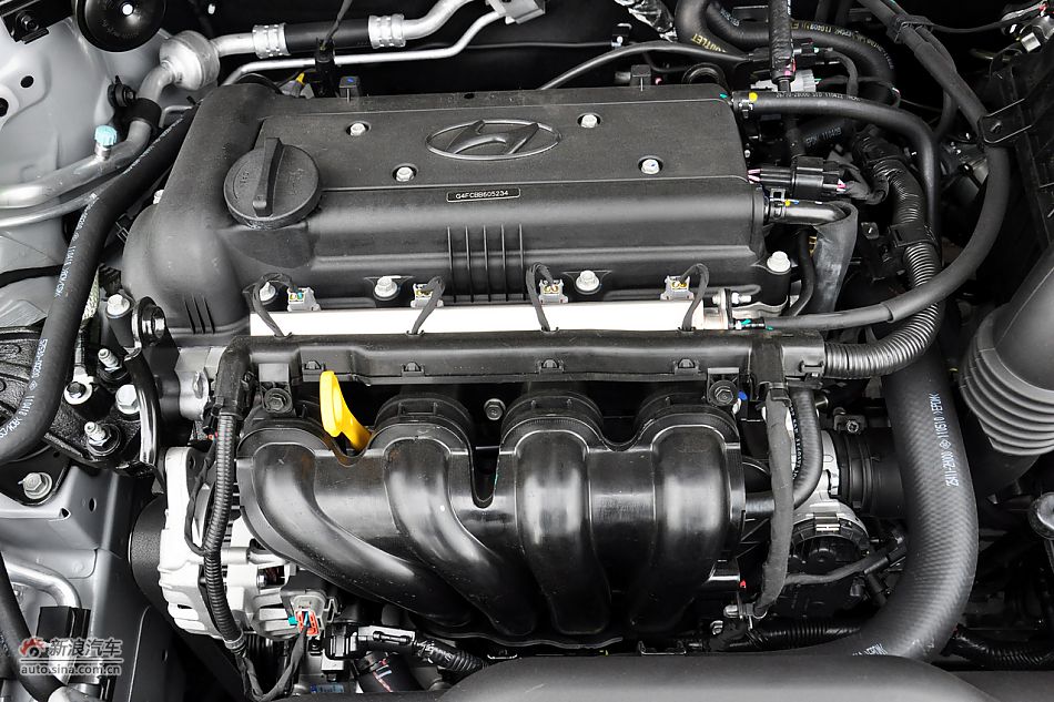 2011款悦动高清到店实拍