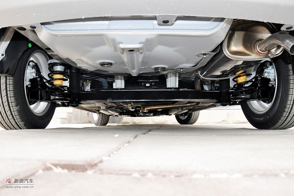 2011款悦动高清到店实拍