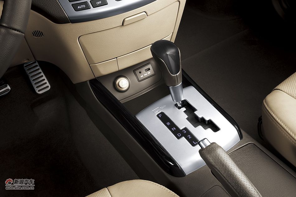 2011款新悦动官方图