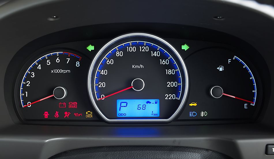 伊兰特悦动仪表盘