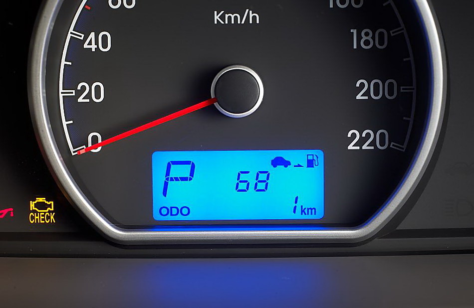 图为伊兰特悦动内饰及细节