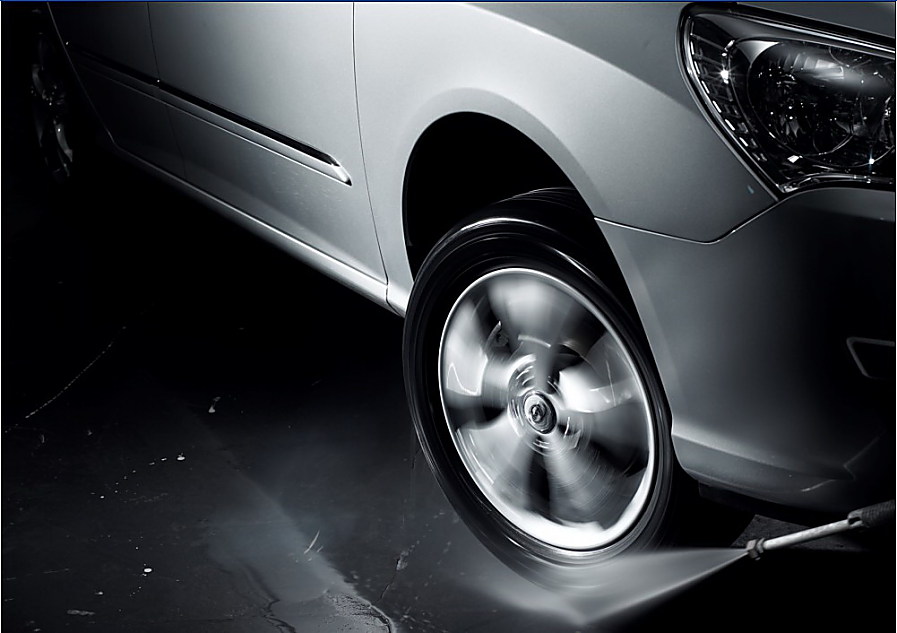 图为伊兰特悦动外观及细节