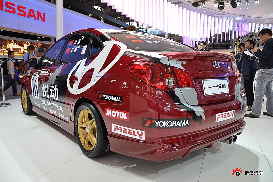 现代伊兰特悦动