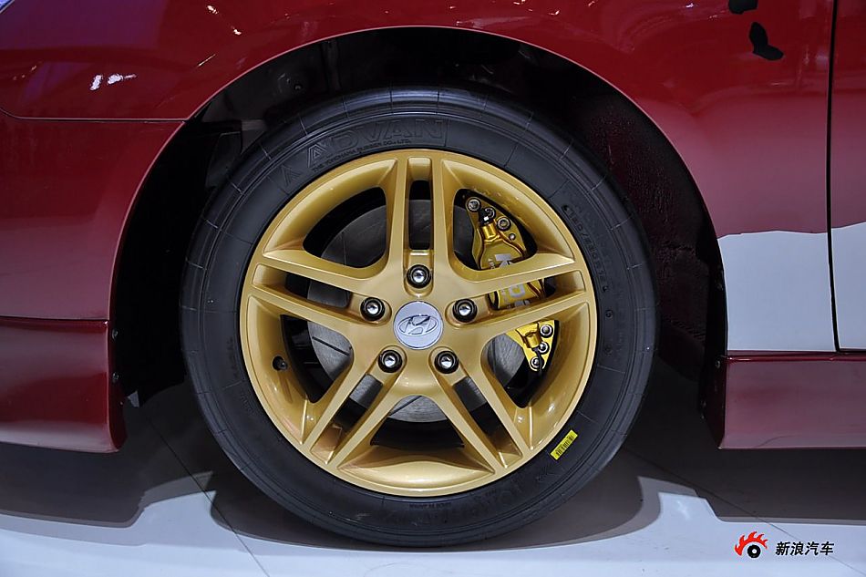 现代伊兰特悦动