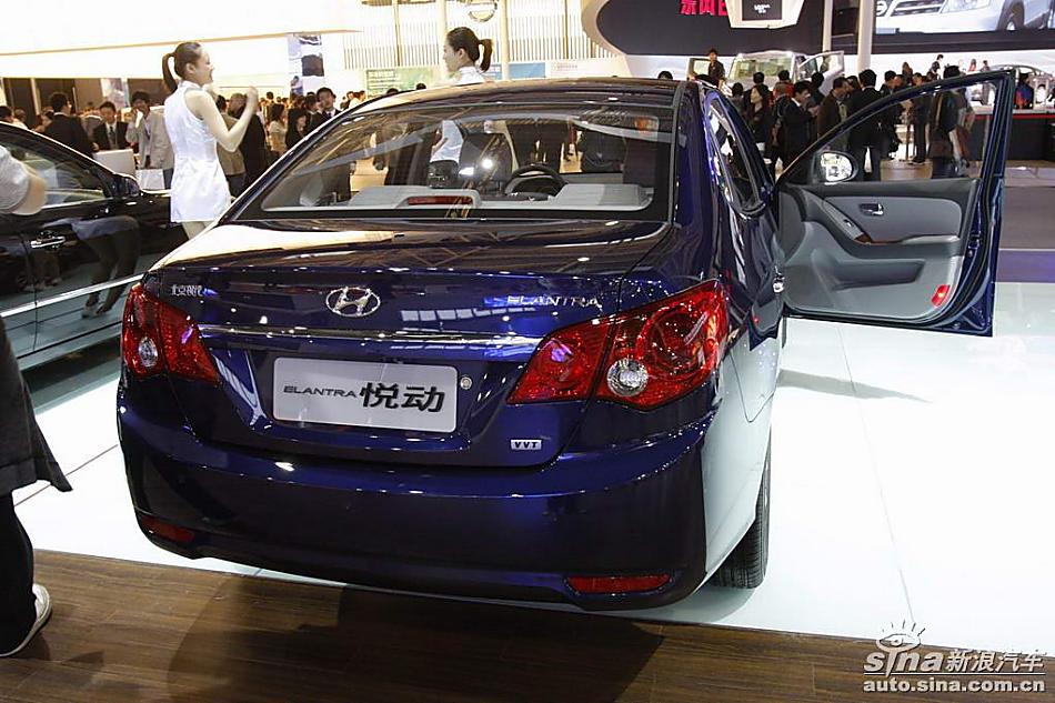 现代伊兰特悦动