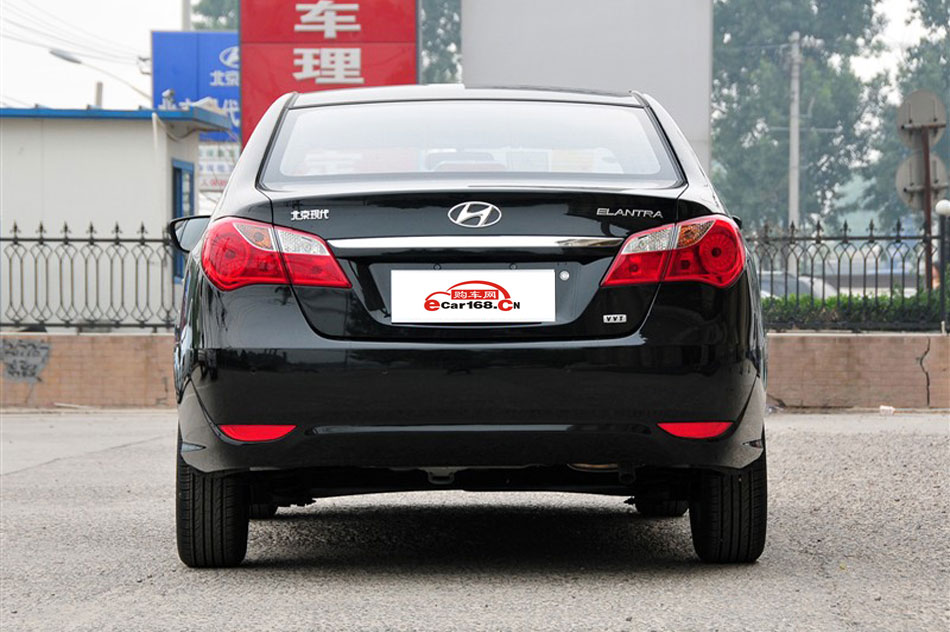 2011款悦动1.6L手动豪华型