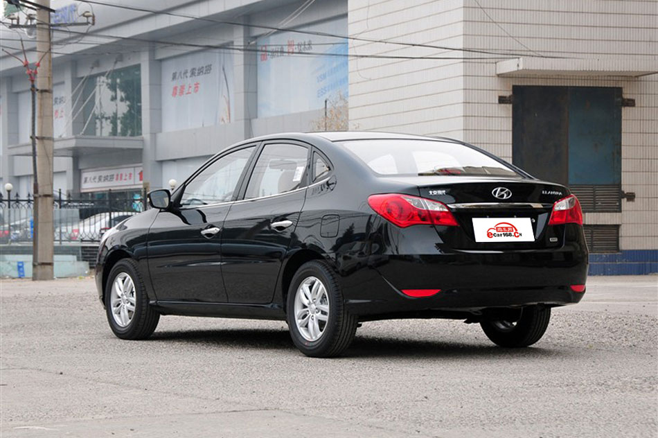 2011款悦动1.6L手动豪华型