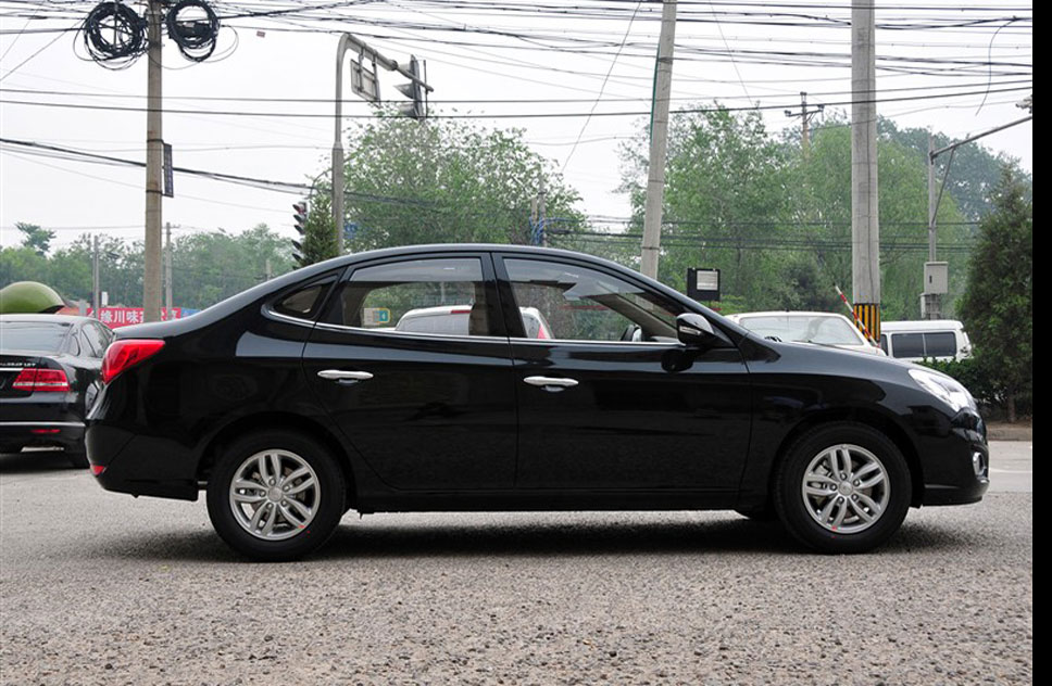 2011款悦动1.6L手动豪华型