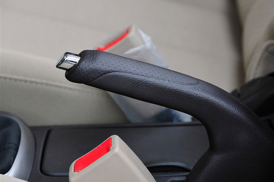 2011款悦动1.6L手动豪华型