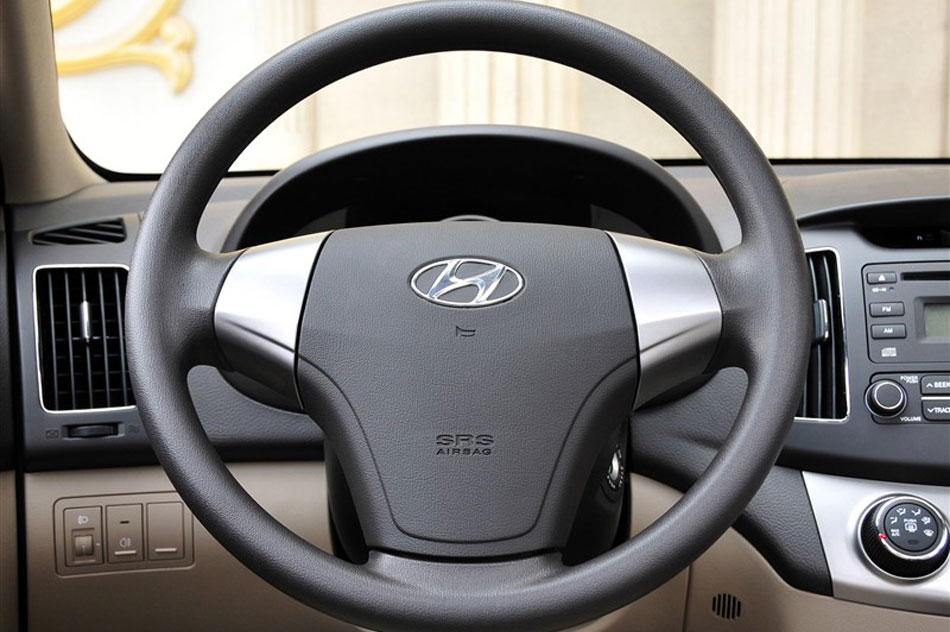 2011款悦动1.6L手动豪华型