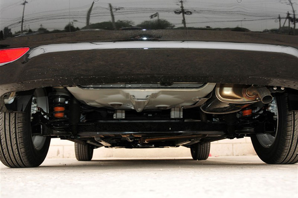 2011款悦动1.6L手动豪华型