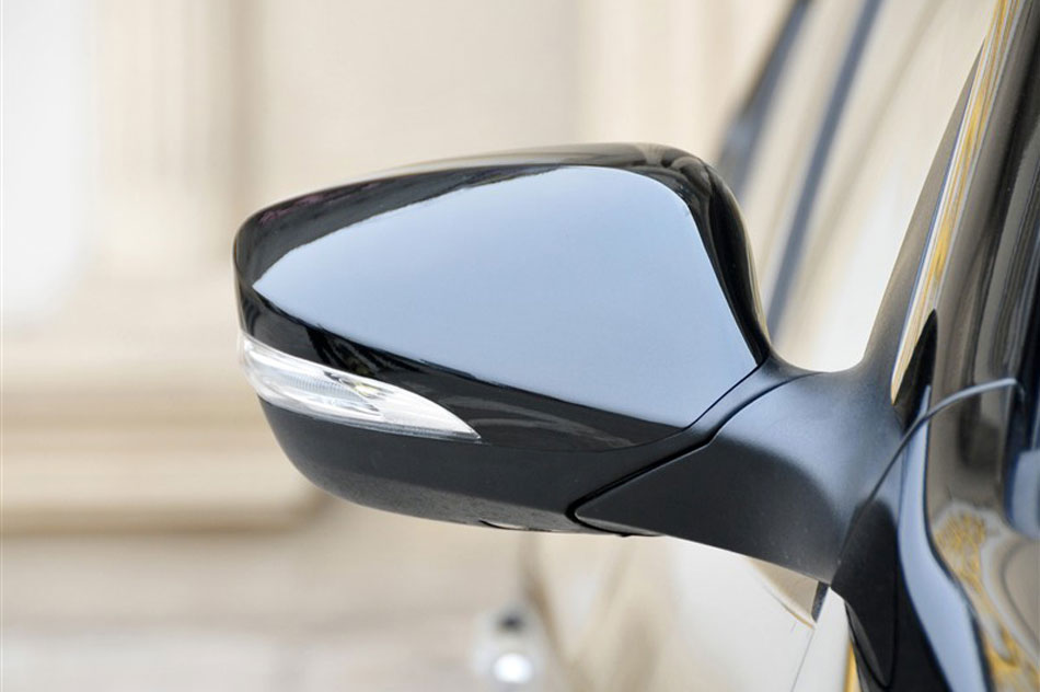 2011款悦动1.6L手动豪华型