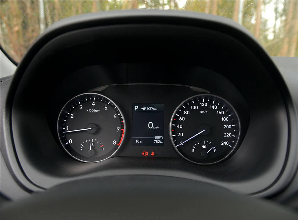 悦动  2017款 1.6L AT DLX 内饰