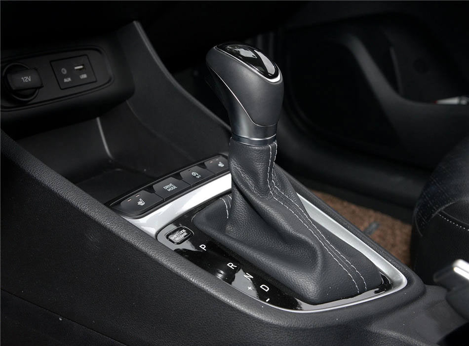 悦动  2017款 1.6L AT DLX 内饰