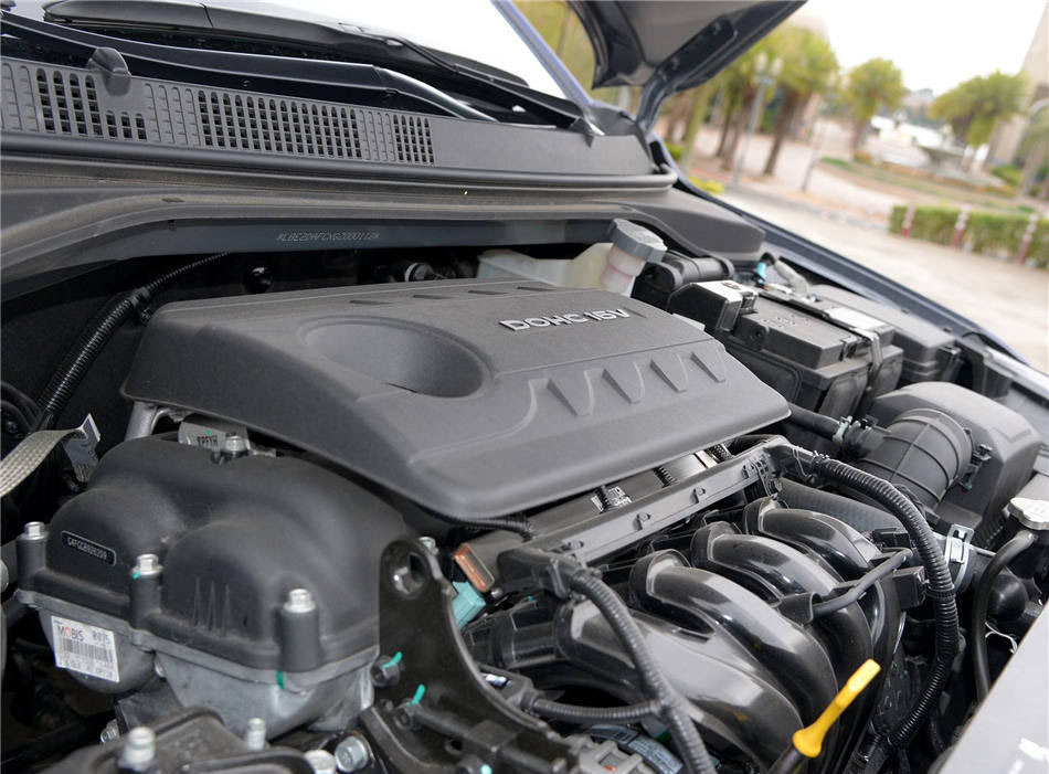 悦动  2017款 1.6L 自动悦心版DLX 引擎