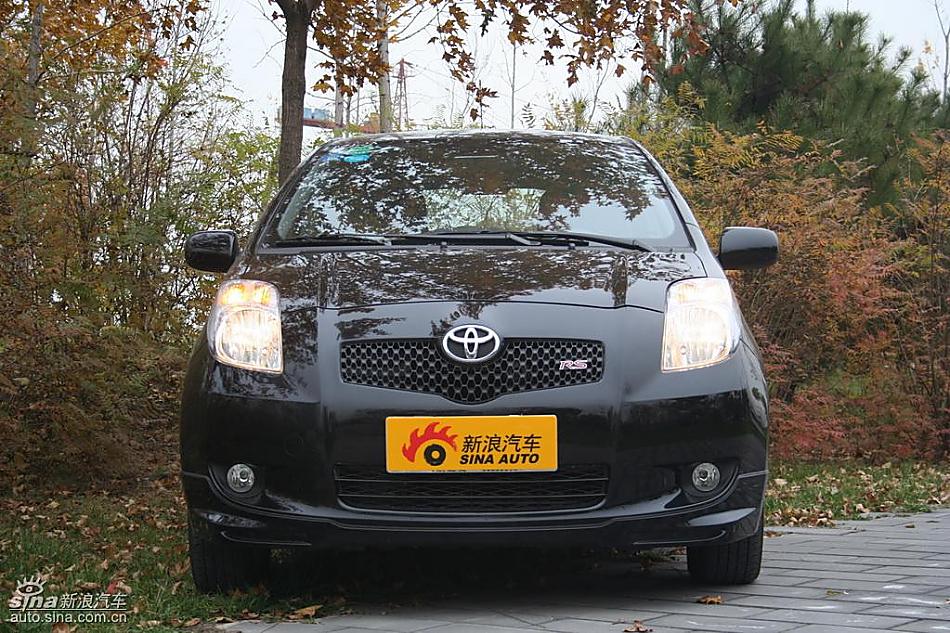 雅力士1.6RS 至尊锐动自动挡车型外观图