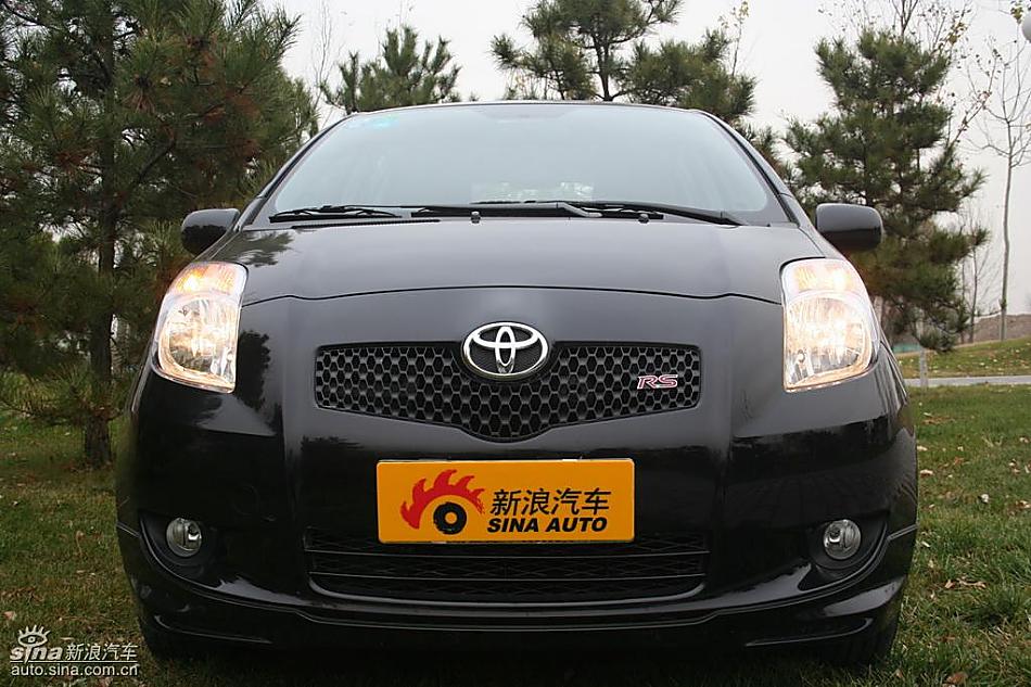 雅力士1.6RS 至尊锐动自动挡车型外观图