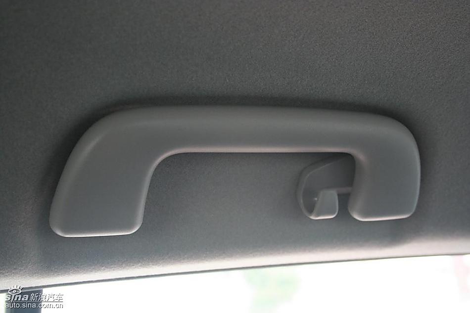 雅力士1.6RS 至尊锐动自动挡车型内饰图