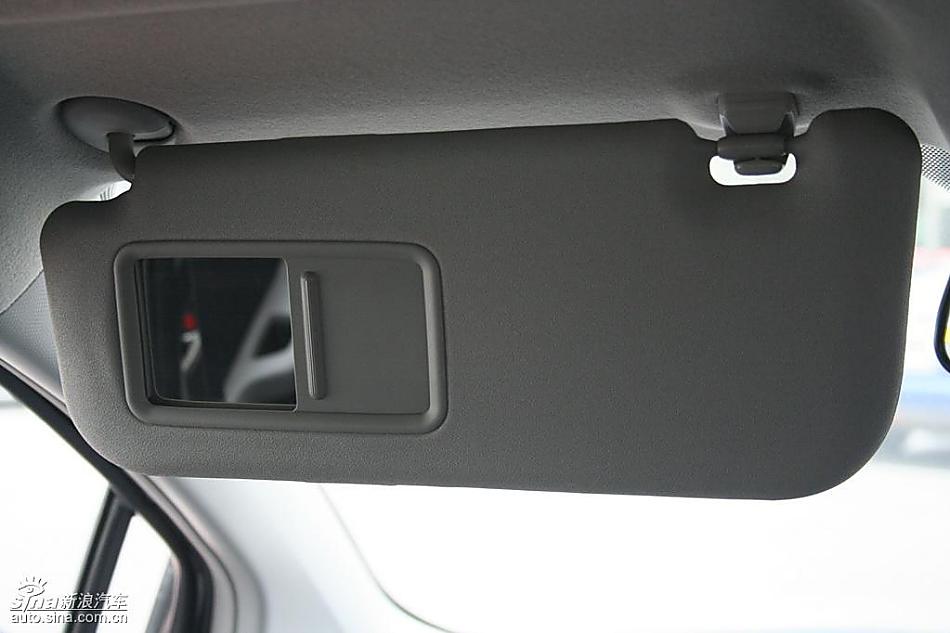 雅力士1.6RS 至尊锐动自动挡车型内饰图