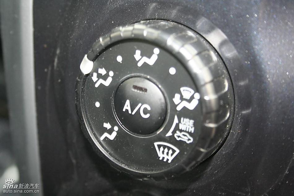 雅力士1.6RS 至尊锐动自动挡车型内饰图