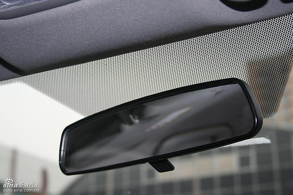 雅力士1.6RS 至尊锐动自动挡车型内饰图