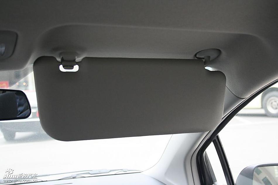 雅力士1.6RS 至尊锐动自动挡车型内饰图