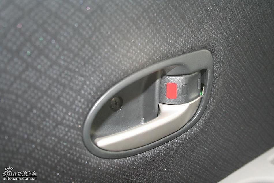 雅力士1.6RS 至尊锐动自动挡车型内饰图