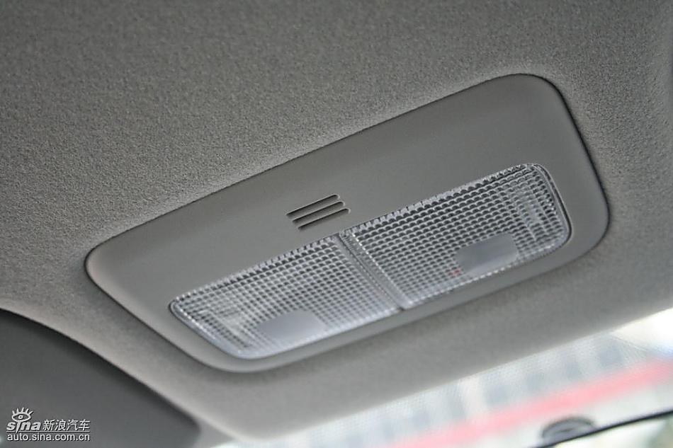 雅力士1.6RS 至尊锐动自动挡车型内饰图