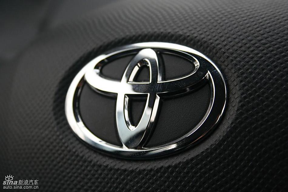 雅力士1.6RS 至尊锐动自动挡车型内饰图