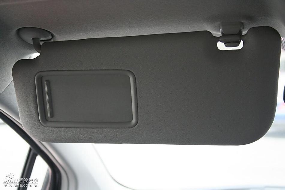 雅力士1.6RS 至尊锐动自动挡车型内饰图