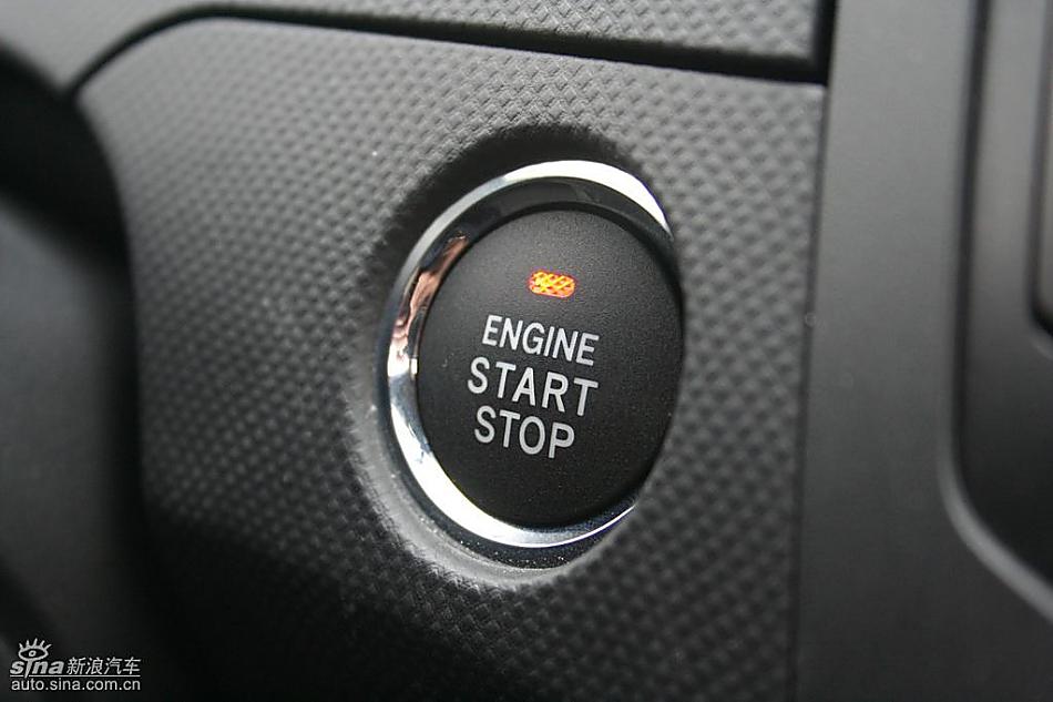 雅力士1.6RS 至尊锐动自动挡车型内饰图