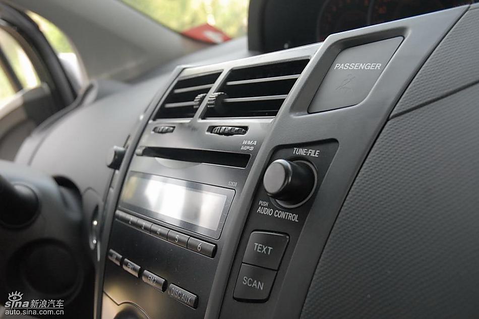 雅力士1.6RS PIO至尊锐动自动型内饰