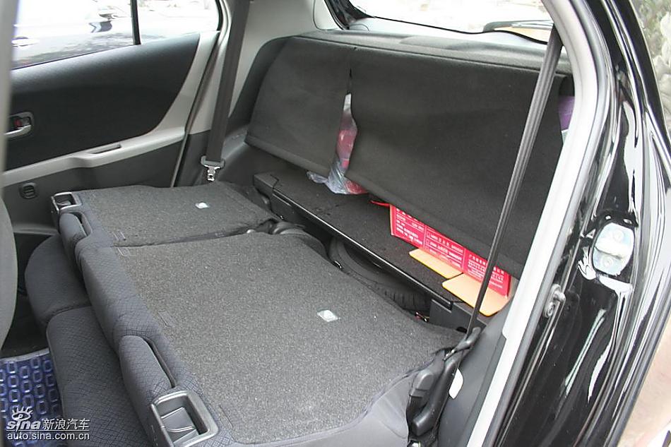 雅力士1.6RS 至尊锐动自动挡车型内饰图