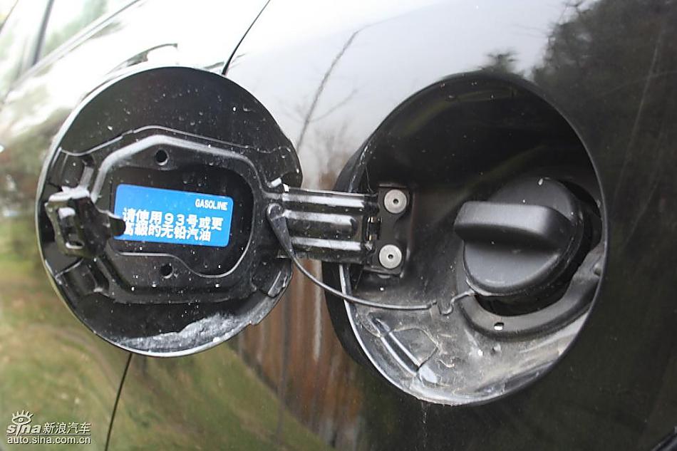 雅力士1.6RS 至尊锐动自动挡车型实拍图