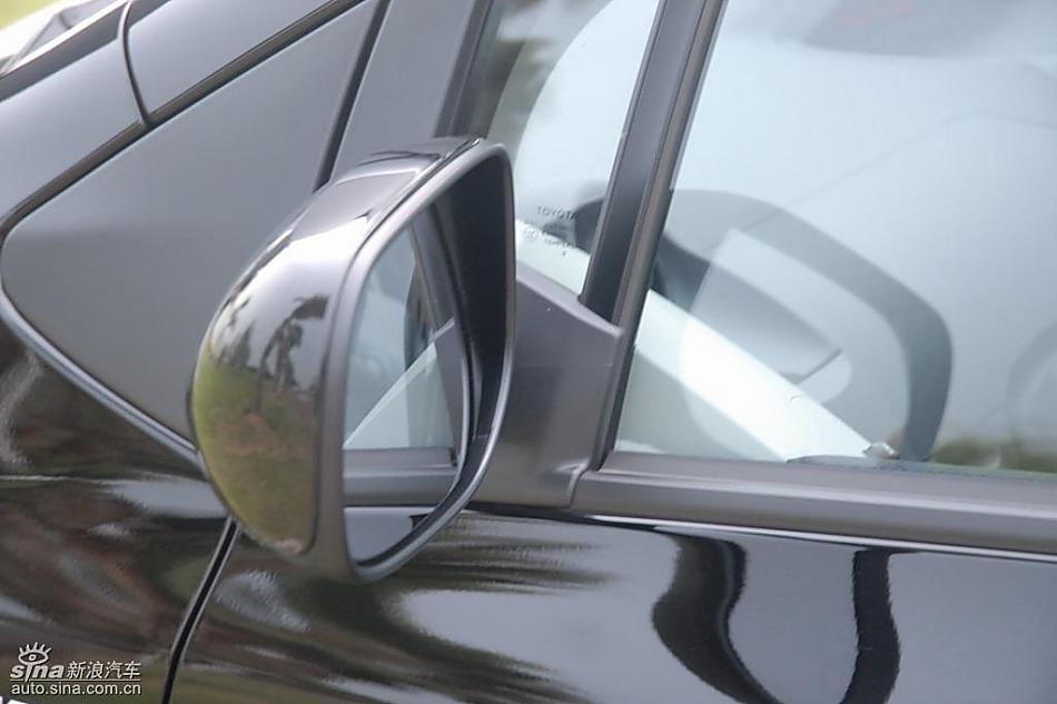 雅力士1.6RS PIO至尊锐动自动型外观