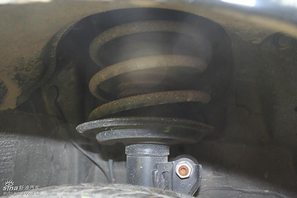 雅力士1.6RS 至尊锐动自动挡车型实拍图