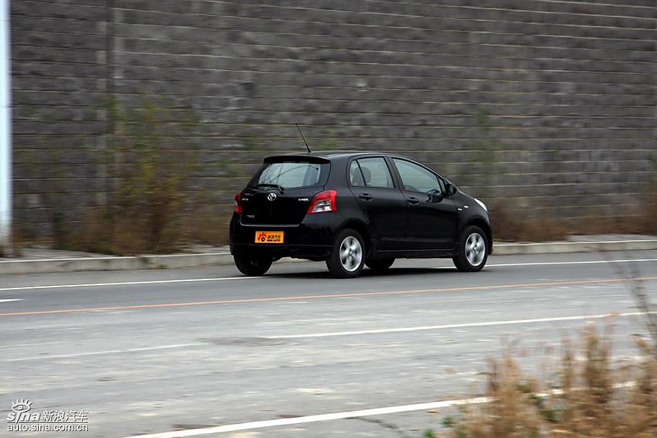 雅力士1.6RS至尊锐动自动挡车型动态实拍